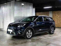 Azul Usado 2021 Kia e-Niro Vision SUV | € 23.900 (Preço justo)