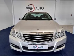Cinzento Usado 2010 Mercedes E350 Sedan | € 18.750