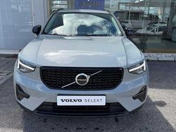Prateado Usado 2023 Volvo XC40 Plus SUV | € 45.900 (Caro)