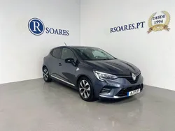 Cinza Usado 2021 Renault Clio V Intens | € 14.900 (Preço justo)