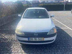 Usado 2001 Opel Corsa Sedan | € 1.300 (Super Preço)
