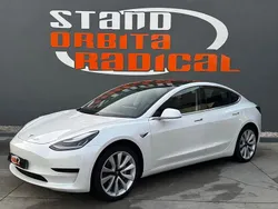 Branco Usado 2020 Tesla Model 3 Sedan | € 22.650 (Preço justo)