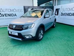 Cinzento Usado 2019 Dacia Sandero Citadino | € 13.500
