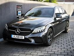 Cinzento Usado 2021 Mercedes C300e AMG Carrinha | € 29.950 (Preço justo)