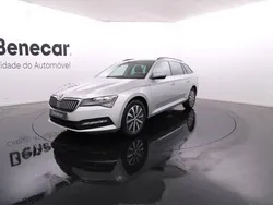 Cinza Usado 2023 Skoda Superb Ambition Carrinha | € 30.900 (Bom preço)