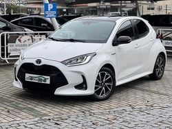 Branco Usado 2021 Toyota Yaris Hybrid Citadino | € 18.990 (Preço elevado)