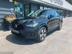Preto Usado 2021 Volvo XC40 Plus SUV | € 26.990 (Preço justo)