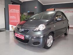 Cinza Usado 2011 Toyota Aygo Plus Citadino | € 7.250 (Bom preço)