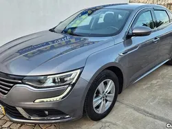Cinza Usado 2017 Renault Talisman Sedan | € 12.500 (Preço justo)