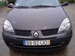 Usado 2003 Renault Clio II Sedan | € 3.500 (Preço elevado)
