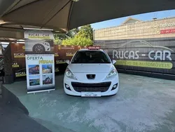 Branco Usado 2011 Peugeot 207 | € 7.500 (Preço elevado)