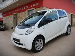 Branco Usado 2012 Peugeot iON Citadino | € 6.990