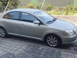 Usado 2004 Toyota Avensis Sedan | € 6.500 (Preço elevado)