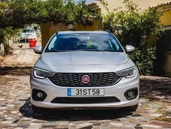 Cinza Usado 2015 Fiat Punto Lounge Citadino | € 13.900