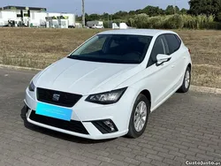 Branco Usado 2023 Seat Ibiza Style Citadino | € 14.750 (Preço justo)