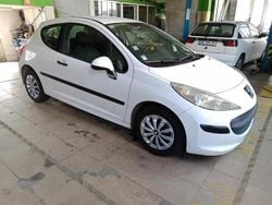 Branco Usado 2007 Peugeot 207 Citadino | € 2.500 (Bom preço)