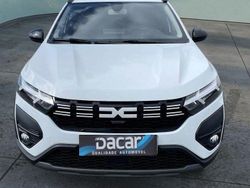 Branco Usado 2022 Dacia Jogger Comfort Monovolume | € 16.699 (Preço justo)