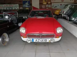 Vermelho Usado 1972 MG B GT Coupé | € 23.500