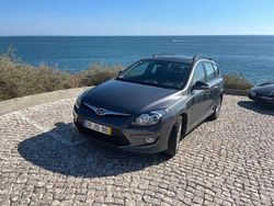 Cinzento Usado 2010 Hyundai i30 Citadino | € 9.800