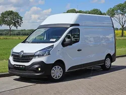 Branco Usado 2021 Renault Trafic Van | € 22.980 (Preço justo)