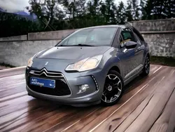 Cinzento Usado 2011 DS Automobiles DS3 Coupé | € 9.000