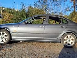 Cinzento Usado 2000 BMW 320 Sedan | € 3.750 (Bom preço)