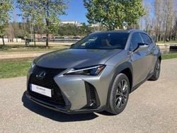 Cinzento Usado 2023 Lexus UX SUV | € 46.000
