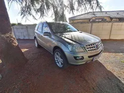Usado 2005 Mercedes ML320 SUV | € 6.000