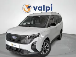 Verde Usado 2024 Ford Tourneo Courier Monovolume | € 24.950 (Preço justo)