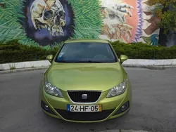 Verde Usado 2009 Seat Ibiza Citadino | € 4.500 (Bom preço)