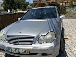 Usado 2001 Mercedes C320 Sedan | € 5.500