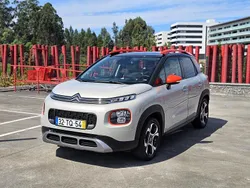 Cinza Usado 2017 Citroën C3 PureTech Citadino | € 13.990 (Preço justo)