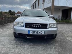 Cinzento Usado 2002 Audi A6 Sedan | € 6.500