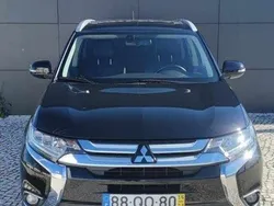 Preto Usado 2015 Mitsubishi Outlander Intense SUV | € 19.980 (Preço elevado)