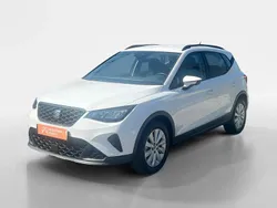Branco Usado 2023 Seat Arona Style SUV | € 18.740 (Preço justo)