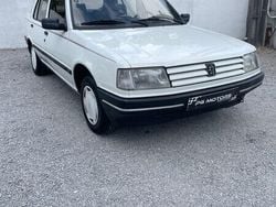 Branco Usado 1991 Peugeot 309 Citadino | € 3.000