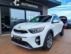 Branco Usado 2020 Kia Stonic SUV | € 14.950 (Preço justo)