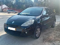 Usado 2009 Renault Clio III | € 3.750