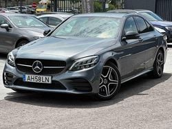 Cinzento Usado 2021 Mercedes C300 AMG line Sedan | € 37.900 (Preço justo)