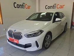 Branco Usado 2022 BMW 118 M Sport Citadino | € 24.990 (Preço justo)