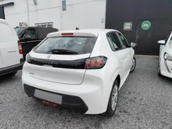 Branco Usado 2021 Peugeot 208 Active Citadino | € 12.990 (Bom preço)
