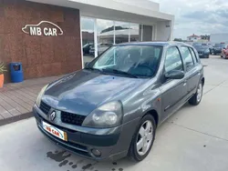 Cinzento Usado 2002 Renault Clio II | € 1.990 (Preço justo)