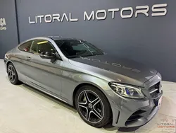 Cinza Usado 2018 Mercedes C220 AMG line Sedan | € 29.900