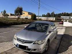 Usado 2006 Honda Civic Hybrid Sedan | € 4.000