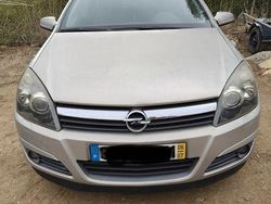 Usado 2006 Opel Astra Sedan | € 3.000 (Bom preço)