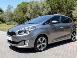 Cinza Usado 2015 Kia Carens Monovolume | € 14.450 (Bom preço)