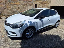Usado 2017 Renault Clio IV LIMITED Sedan | € 10.000 (Preço justo)