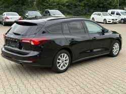 Usado 2022 Ford Focus Sedan | € 17.900 (Super Preço)