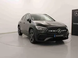 Preto night Usado 2022 Mercedes GLA180 AMG line SUV | € 44.990 (Preço justo)