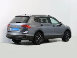 Cinzento Usado 2023 VW Tiguan Allspace SUV | € 37.900
